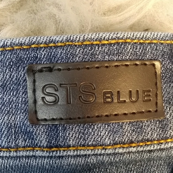 SOLD!!! Nordstrom Skinny Jeans !!LIKE NEW!! - Picture 4 of 7